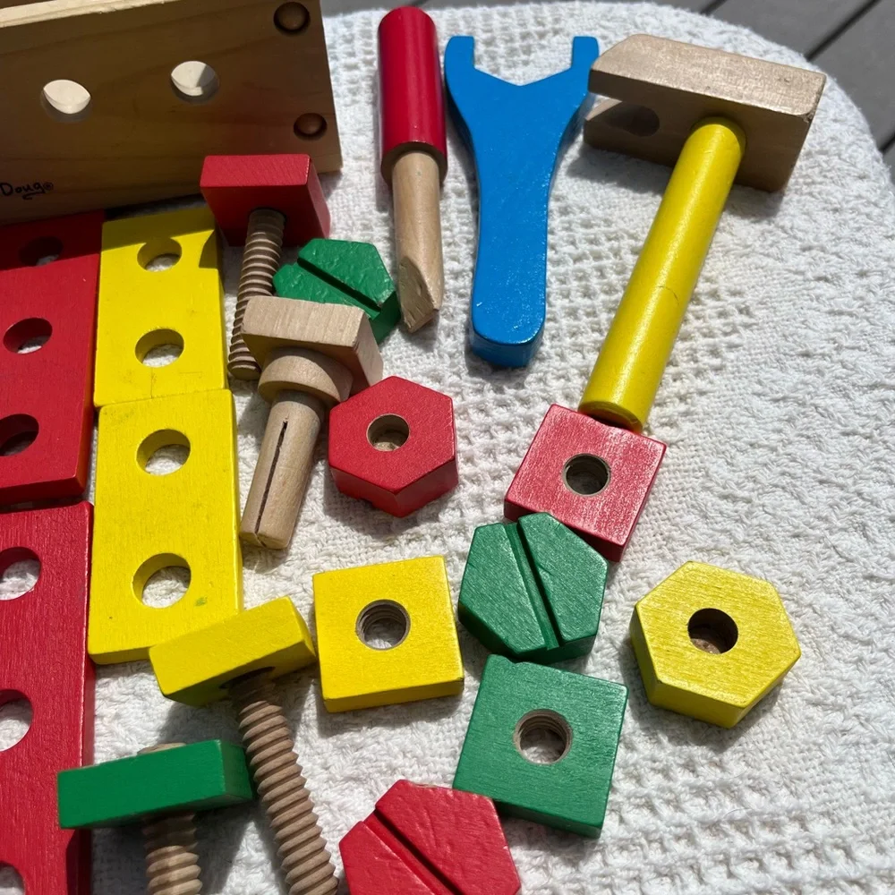 Melissa & Doug Take-Along Tool Kit. Preloved. 27 pieces total. Ages 3+